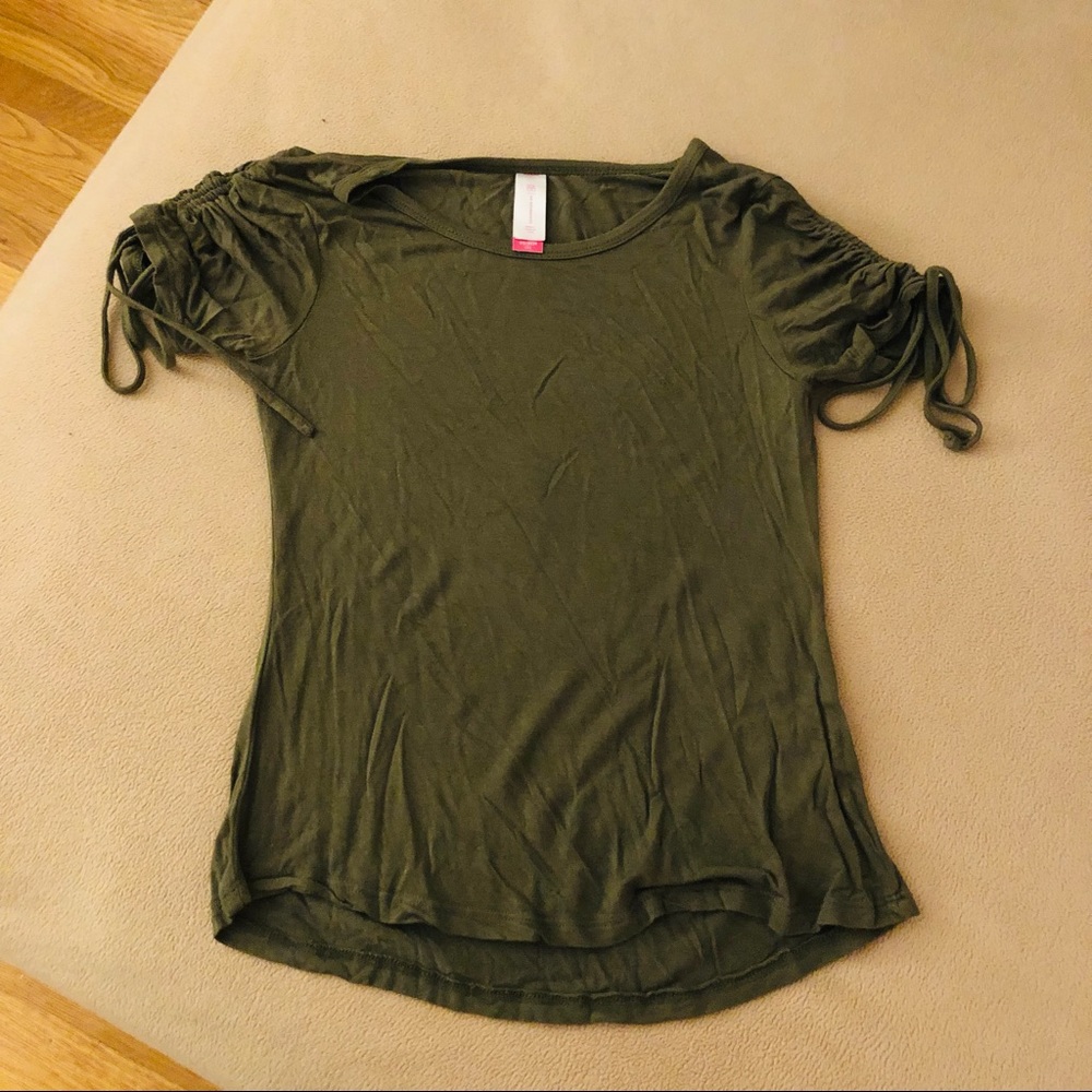Olive top